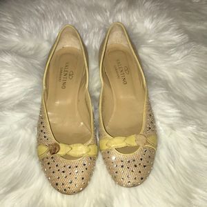 Valentino Garavani Kitten Heels***